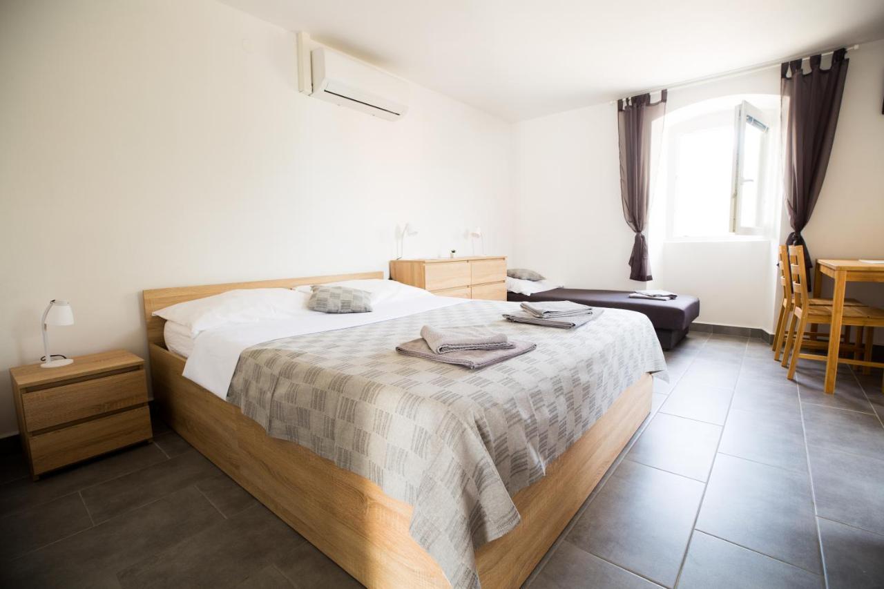 Kuca Nerezinka Apartment Nerezine Ngoại thất bức ảnh